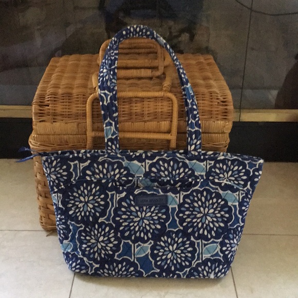 Vera Bradley Petal Splash tote - Picture 1 of 5
